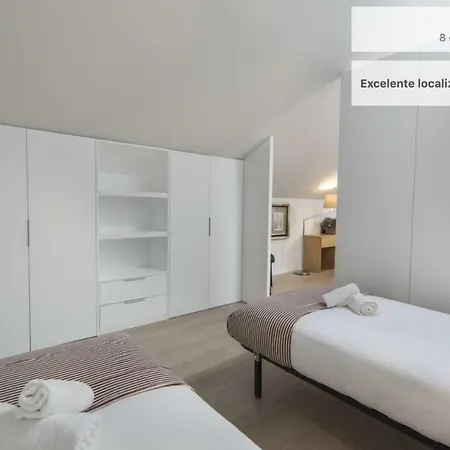 Amazing View In The Castle Hill Apartment